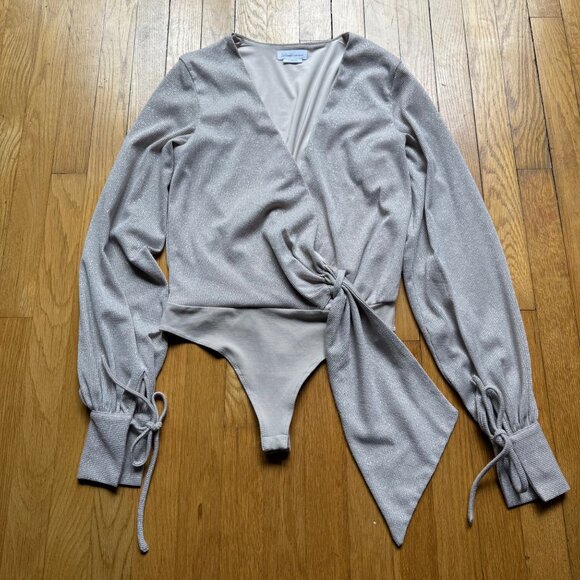 Lovers + Friends Size S Nude Beige Cedar Metallic Long Sleeve Wrap Tie Bodysuit - Picture 3 of 16